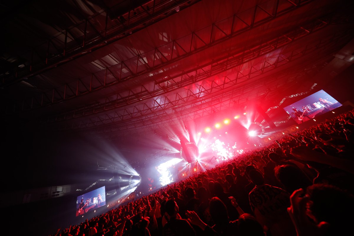 jinmiraisai2025's tweet photo. BRAHMAN 30th Anniversary
#尽未来祭
◤◢◤◢◤◢◤◢◤◢◤◢
11/23(日)19:30-▶︎
BRAHMAN
◤◢◤◢◤◢◤◢◤◢◤◢
Photo by 三吉ツカサ
https://t.co/pXJpKAzRuT https://t.co/iuitvDkmJ2