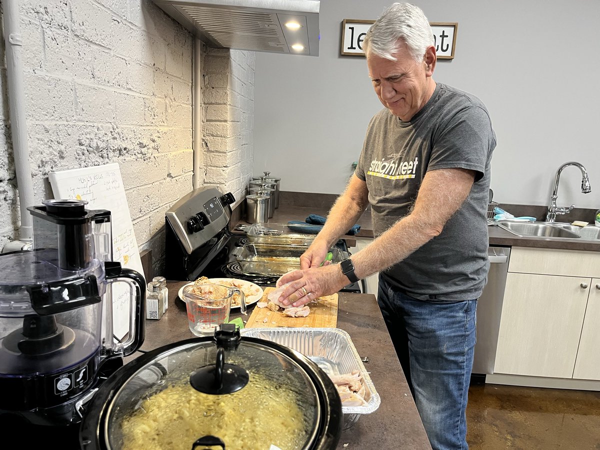 str8st's tweet image. Thankful for the Family Thanksgiving Dinner last night, blessed with amazing leaders/servers as we had 73 attend. We appreciate your continued prayers and encouragement.