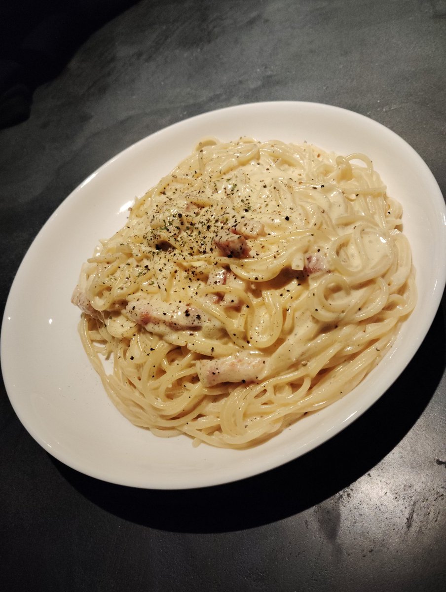 UgugSpn's tweet photo. 香川のとあるBARへ
突撃ぃぃいい😎🍆
店の雰囲気もゑゑし
手作りパスタと唐揚げも
美味いしゑゑやんけ🤗
大花火のセンスも
なかなかやるやん👯‍♀️👯‍♀️
@nhqMnxy16u71015 
ぁぁあぁぁあん？ https://t.co/stbhbxegZ0