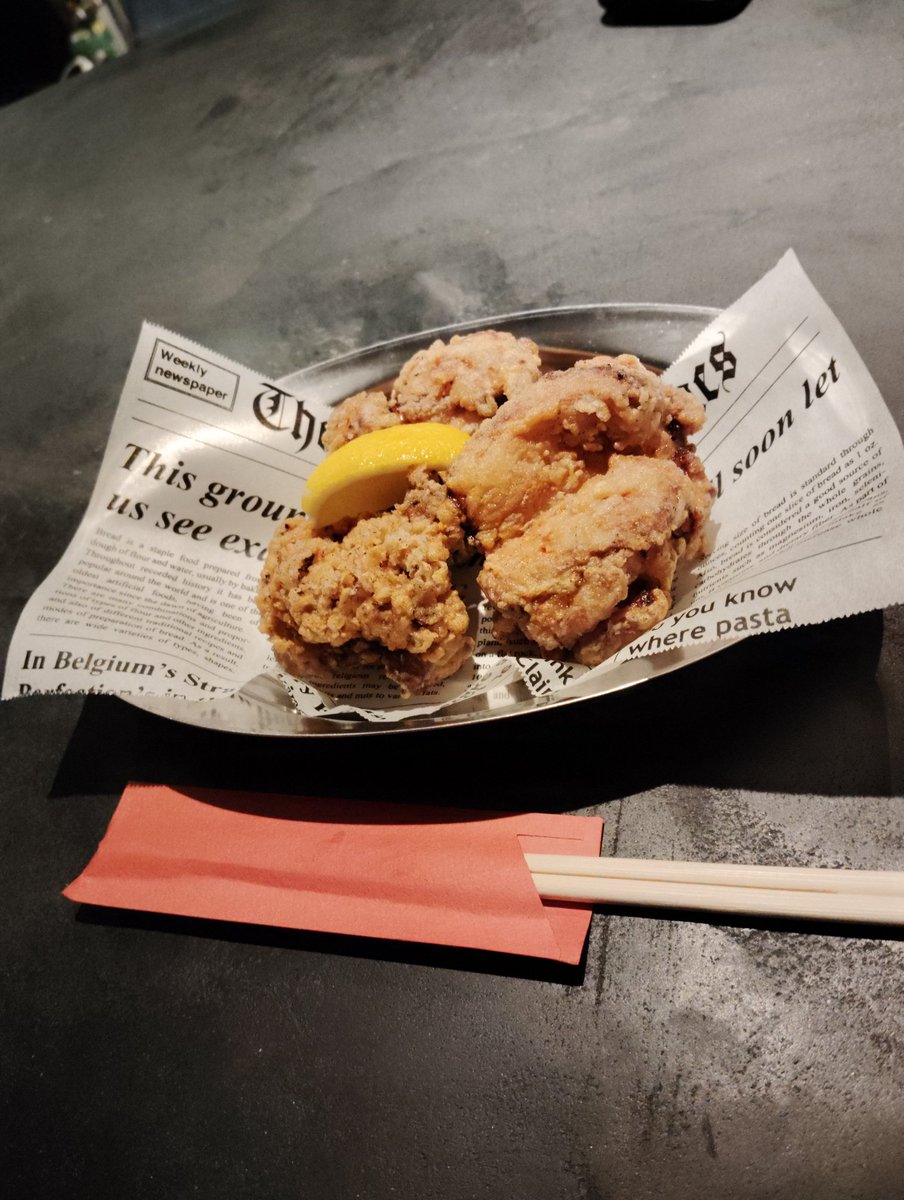 UgugSpn's tweet photo. 香川のとあるBARへ
突撃ぃぃいい😎🍆
店の雰囲気もゑゑし
手作りパスタと唐揚げも
美味いしゑゑやんけ🤗
大花火のセンスも
なかなかやるやん👯‍♀️👯‍♀️
@nhqMnxy16u71015 
ぁぁあぁぁあん？ https://t.co/stbhbxegZ0