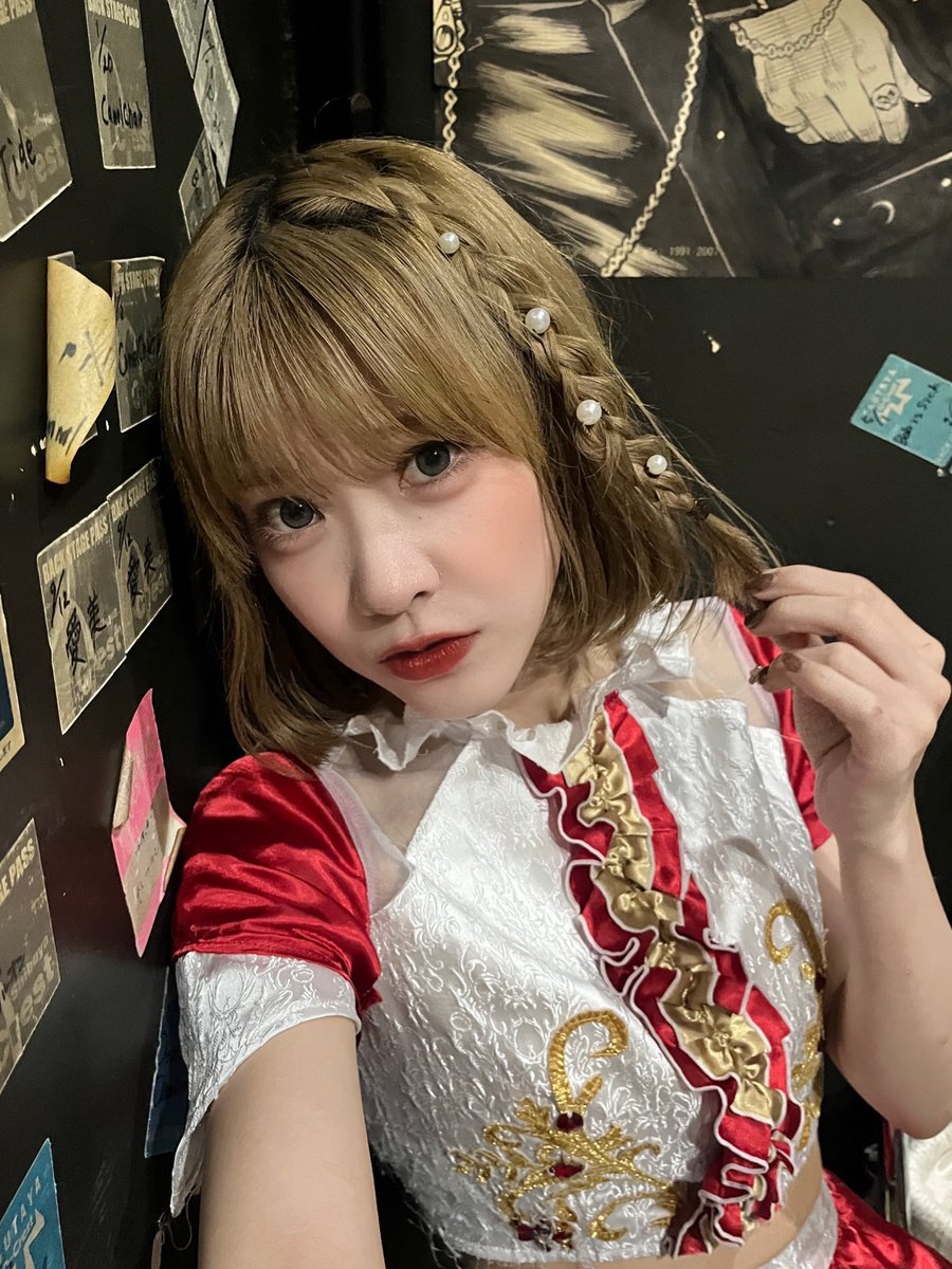 三つ編みでかわいくしてみたよ👧🏻🐚