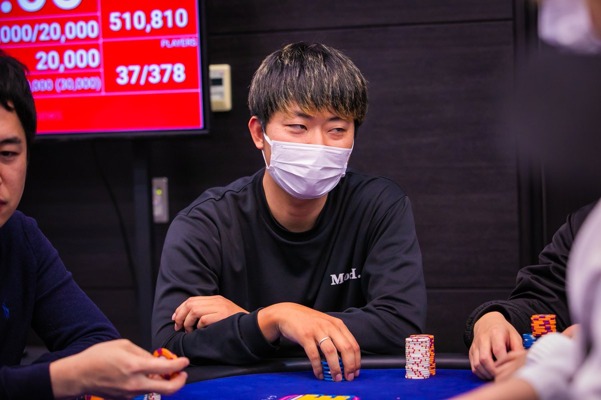 SPADIE_POKER's tweet image. 【#34 NLH Megastack】

33位 Ren様、34位 Yuta様

選手契約がオファーされます！
入賞おめでとうございます✨

#SPADIE
#ここから始まるボク達のポーカーライフ