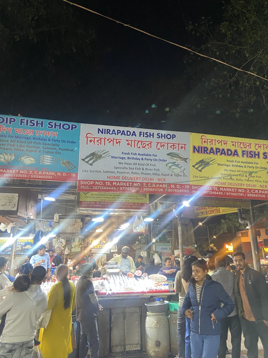 patralekha2011's tweet image. Or out, #fish-shopping