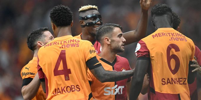 🚨 SKANDAL l

🗣️ Gökhan Dinç: "İnanır mısınız bilmiyorum, Galatasaray yasa dışı bahisi açığa çıkarmak, onlardan para alanları bulmak ve devlet yardım etmek için tüm gücüyle seferberliğe başladı."