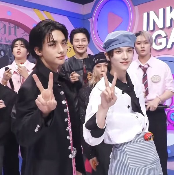 scribbledstring's tweet image. hi