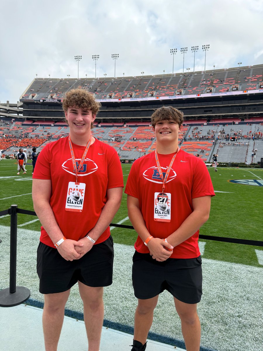 Brayson_Albin's tweet image. #89 🏈Thankful for my 4th gamday visit and the incredible atmosphere at 📍Jordan-Hare. Grateful to meet @sammiecoates11, spend time with teammate @samcharbonnet, and watch LS @reedhughes22 do his thing🎯. More work to do!💪  🦅🦅🦅#WarEagle #ToeTheLine #EyesUp #RecruitBJP…
