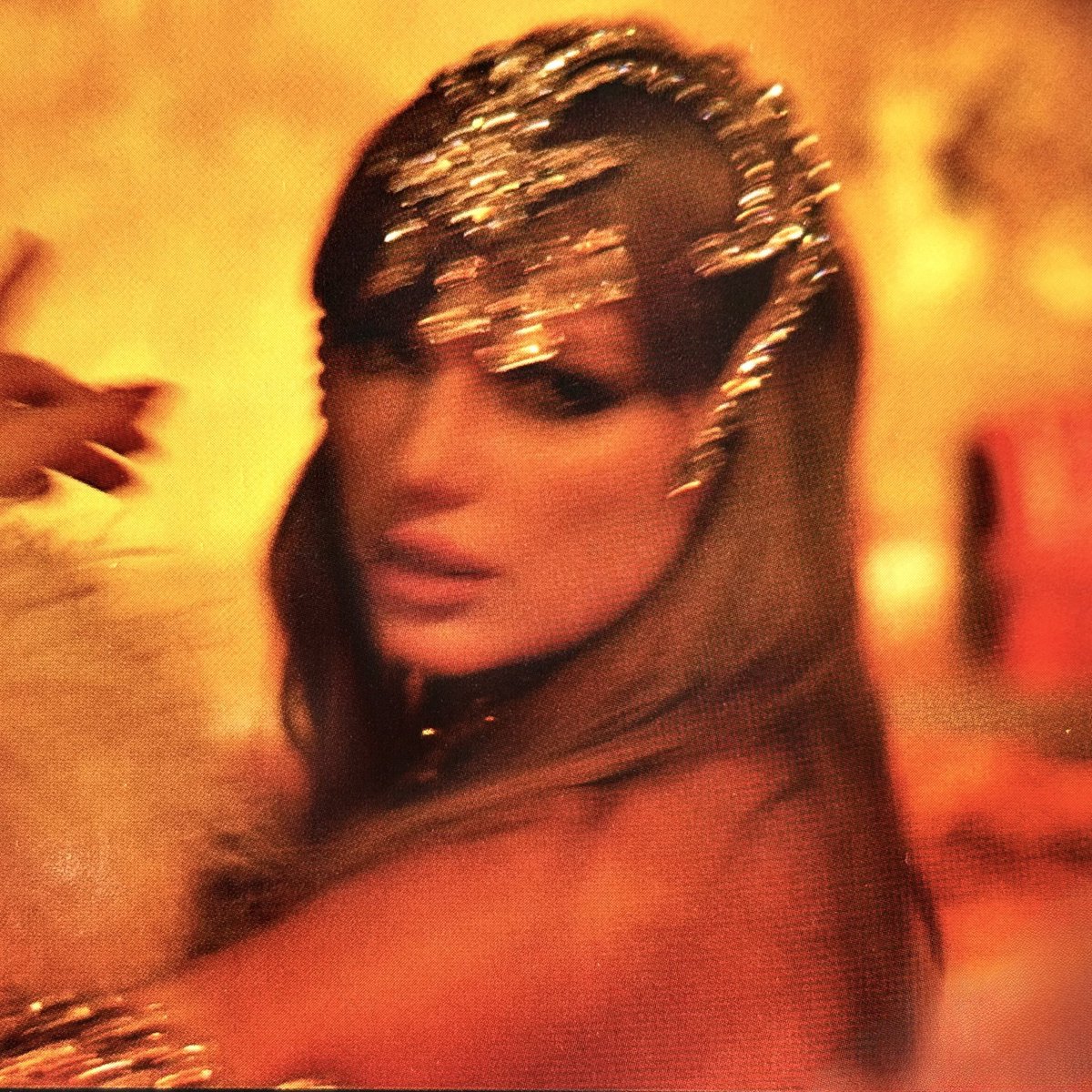 mclr4n's tweet image. its so fucking hot when she looks slightly evil