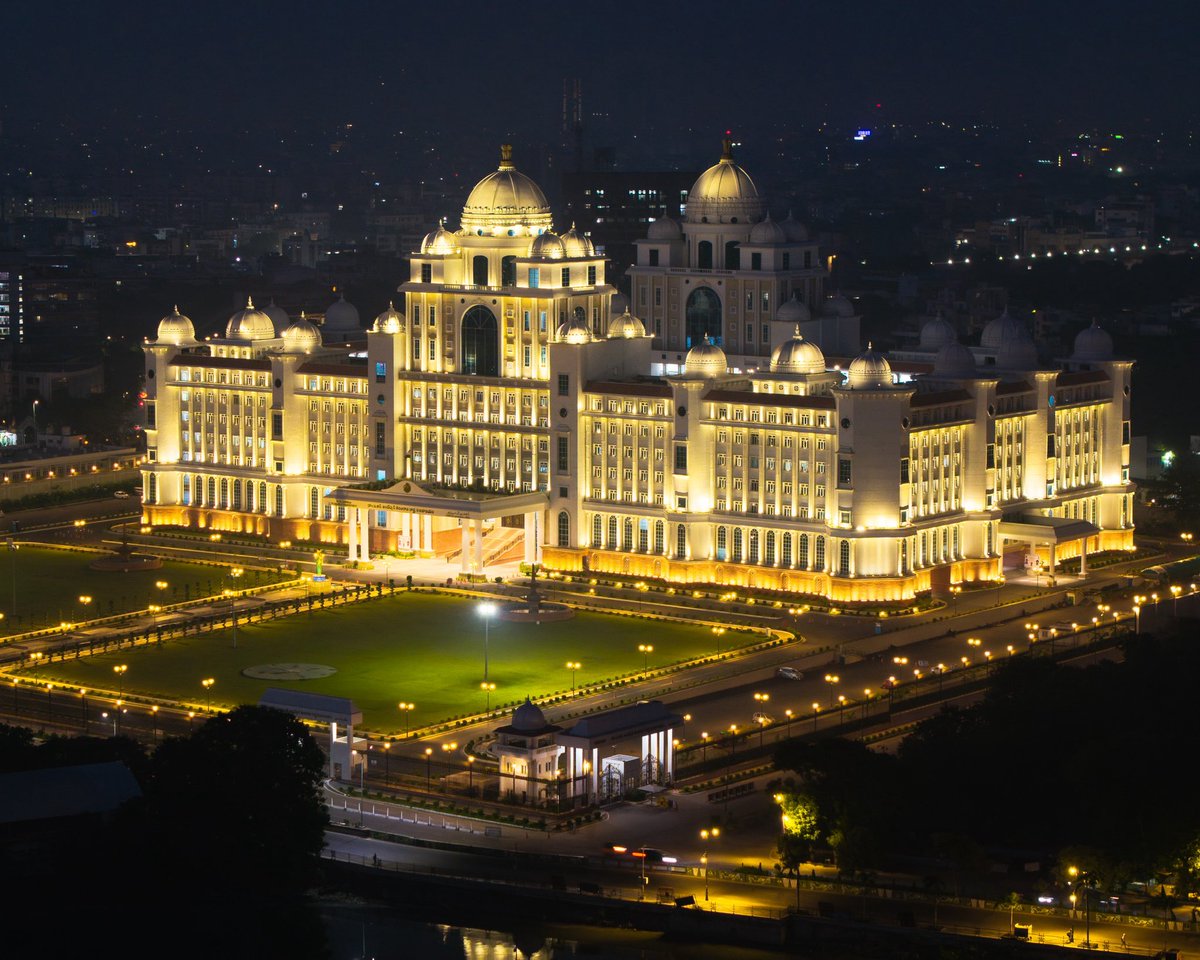 Flying Frames Hyd tweet media