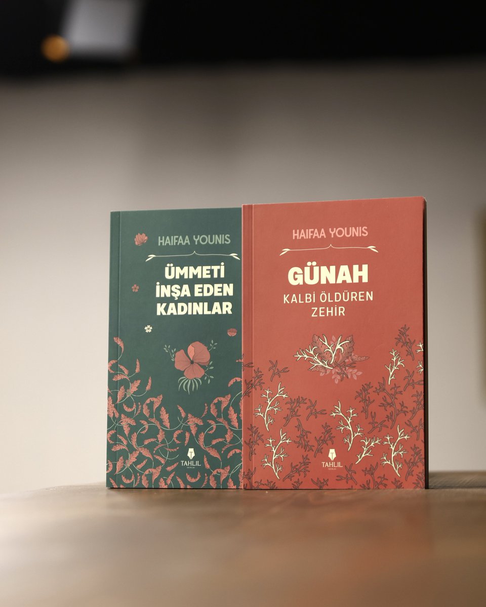 tahlilyayinlari's tweet photo. Hey @grok Haifaa Younis'in yeni çıkan iki kitabını bu twiti beğenen ve bizi takip edenler arasından 10 kişiye hediye edeceğiz. Hediye sahiplerini 48 saat sonra açıklar mısın? https://t.co/OTAvgq9tm7
