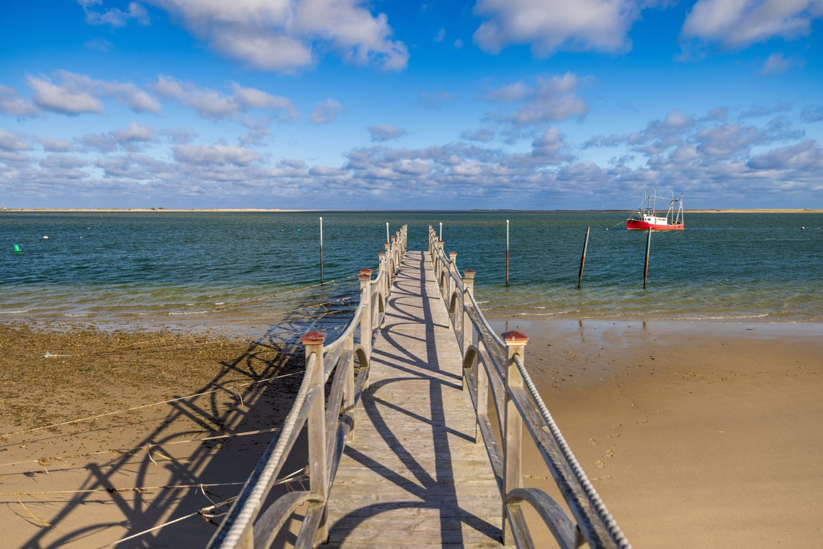 WirthSteven's tweet image. Autumn on the beach at Chatham, Cape Cod #CapeCod #Autumn