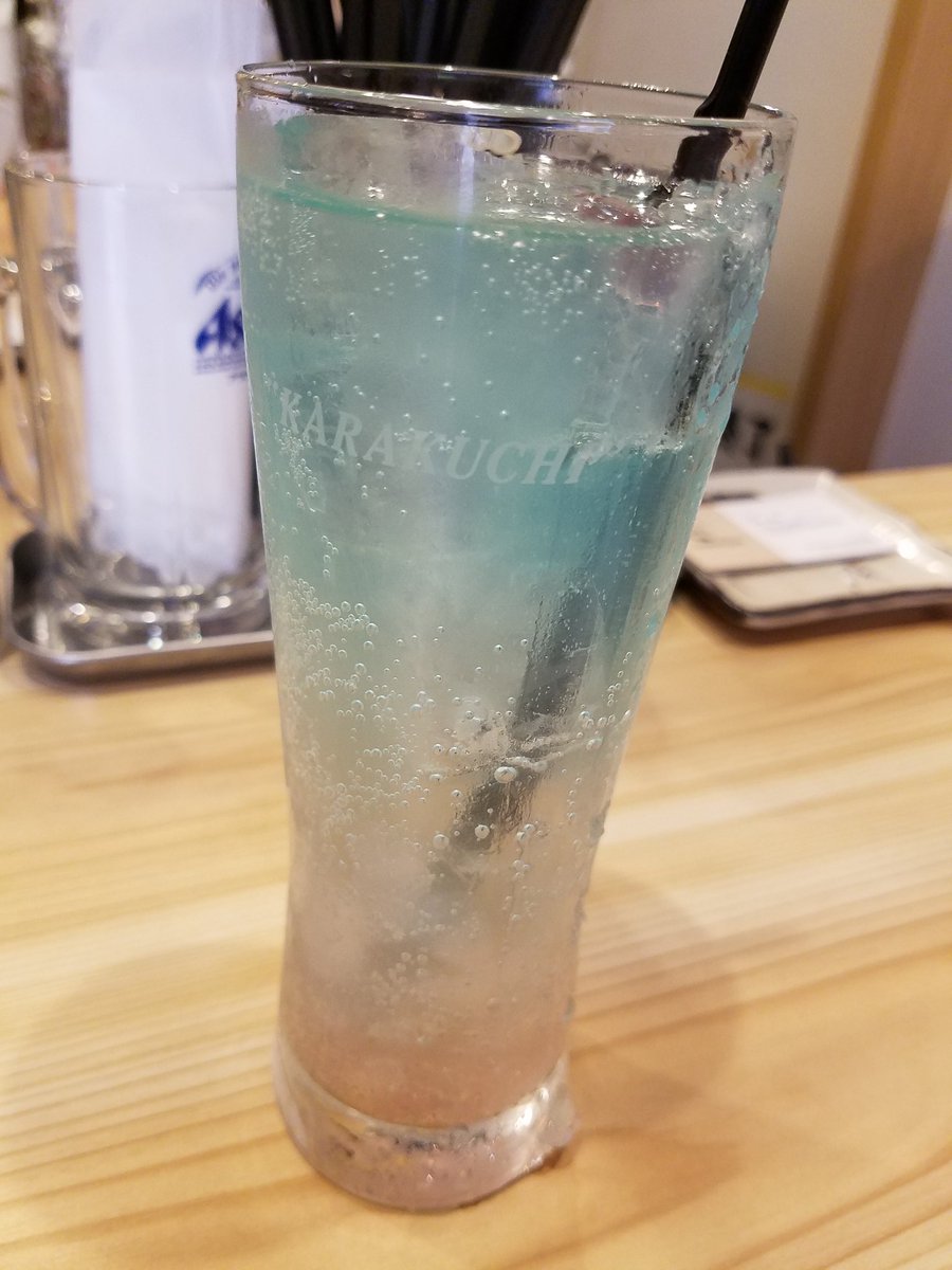 aoi11415's tweet image. 日比谷→自由が丘に移動して山田調味料研究所さんへ！やわらかいローストビーフにすごく美味しいタレ…最高😳✨納豆の天ぷらもフワフワで美味しかった！どれも衝撃の美味しさでした😆