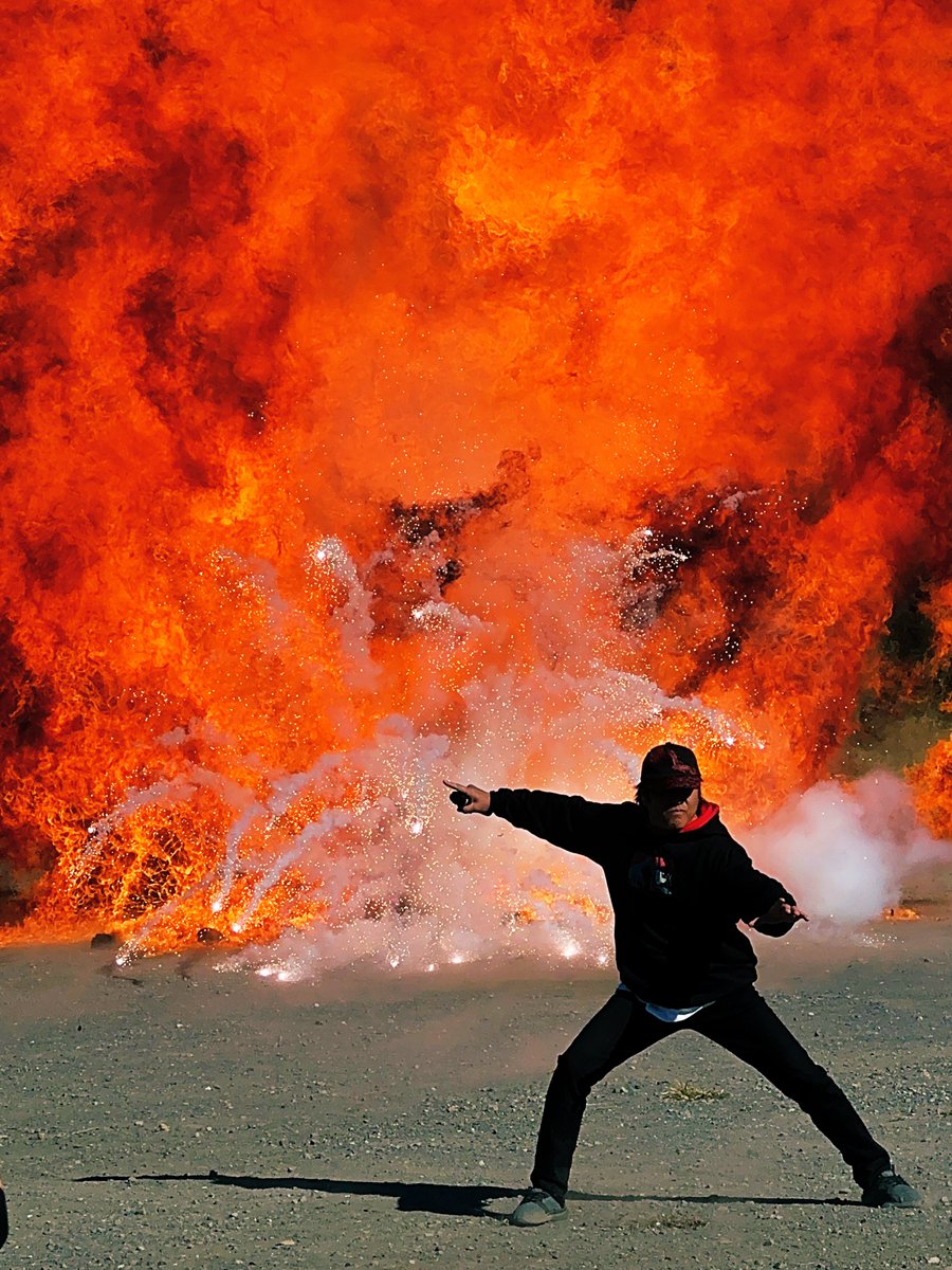 caesar_hopper's tweet image. 岩舟で
ナパーム体験
大爆破
ポーズ指導は
スーアク本人

昨日11/22、いい夫婦の日に最高の体験ができました。夫婦で同じ趣味なのは良いですな(^^)
(3枚目はレクチャー時の高岩さんです)

#高岩祭
#高岩成二
#高岩利恵
#おぐらとしひろ
#永瀬尚希
#広瀬仁美