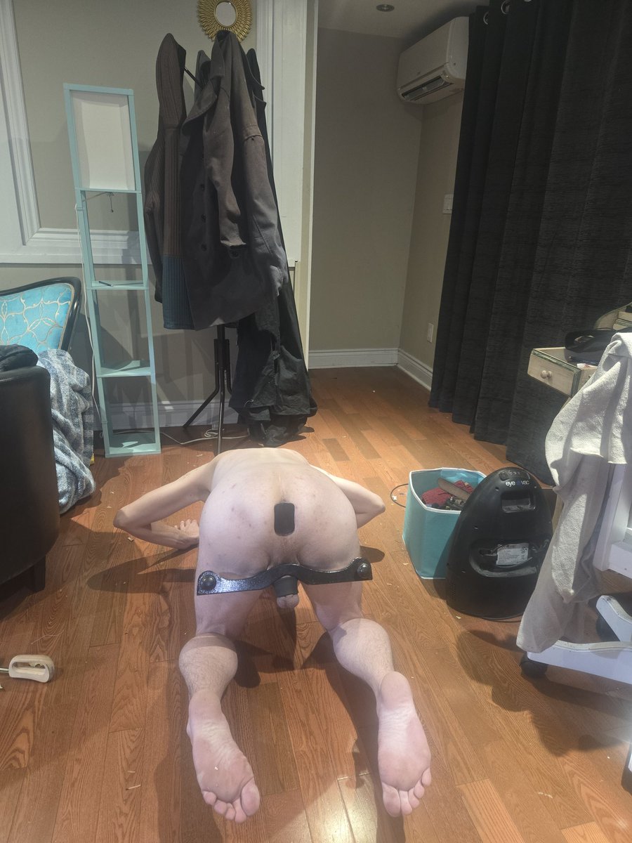 FgSlavetom tweet media