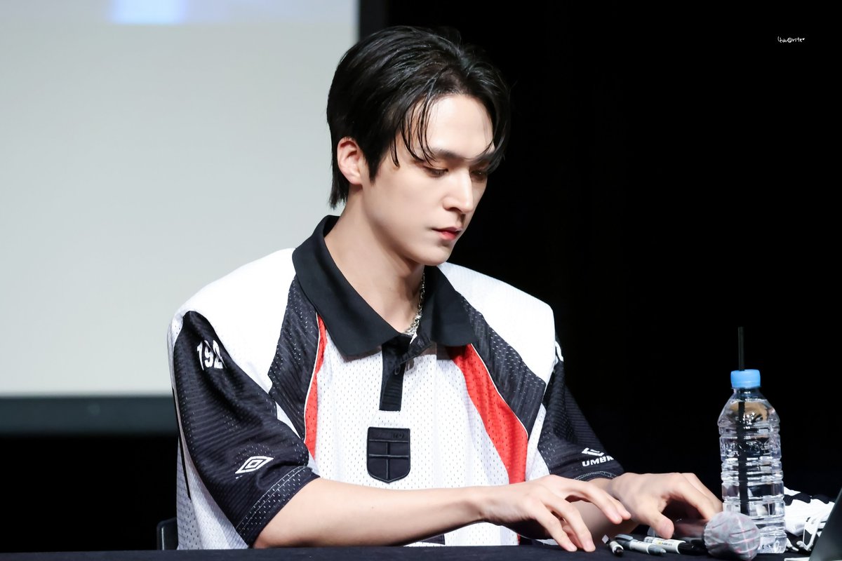 4avorite_HL's tweet image. 250509 휀걸과의 만남을 준비하는 자세

#하이라이트 #HIGHLIGHT #비스트 #BEAST
#손동운 #SONDONGWOON