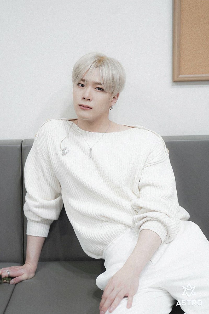 mellifluous_09's tweet photo. 빈이시🌙 https://t.co/OcMnHmwWj5