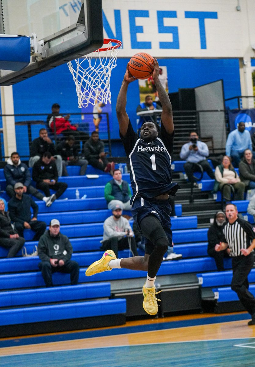 Antonio Pemberton showed his shot-making and high skill-level this weekend for Brewster, while it was also clear that Seton Hall commit Darien Moore had made real strides with his individual offense and skill-set.