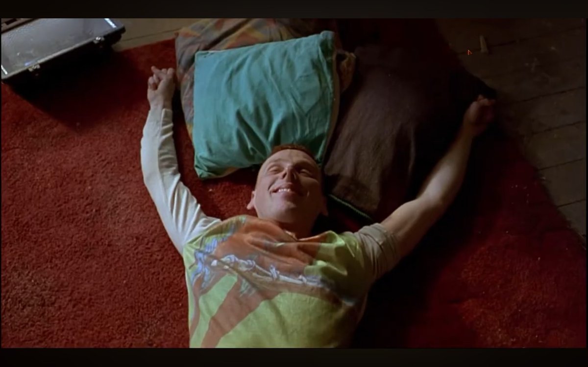 DocCigarette's tweet image. Scarfing this down before cozy-maxxing after a long day???