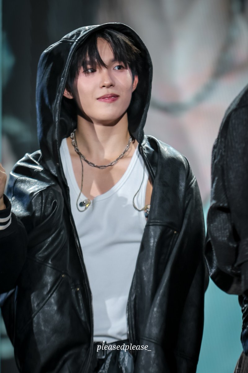 น้องใส่ฮู้ดคนนี้คือใครอะ ทั้งน่ารัก ทั้งเท่เลยย 🤔

KenPaulxVIETNAM

#BoysInLoveSeriesxVIETNAM 
#tananloh_