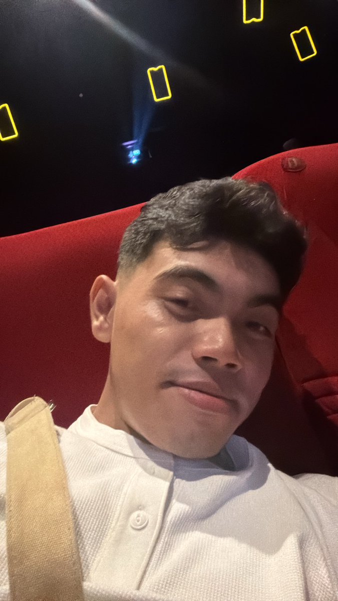 variomatic_'s tweet image. shibal bikin nangis cok