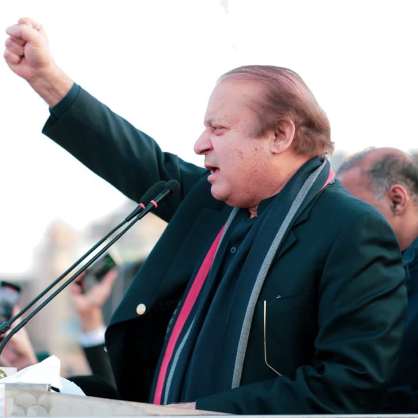 ZahraBilal099's tweet image. اس شخص کو مٹانے خود مٹ گئے مگر نواز شریف ابھی بھی اللّٰہ کے فضل سے ہر دل میں بسا ہوا ہے ♥️✌🏻

 #VoteSirfSherKa