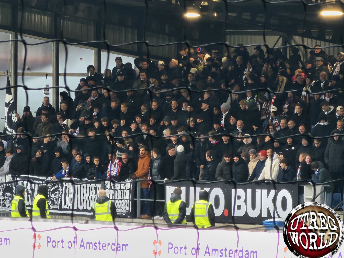 utregworld's tweet image. #awaydays #TELutr #fcutrecht #WitteLeeuwen
