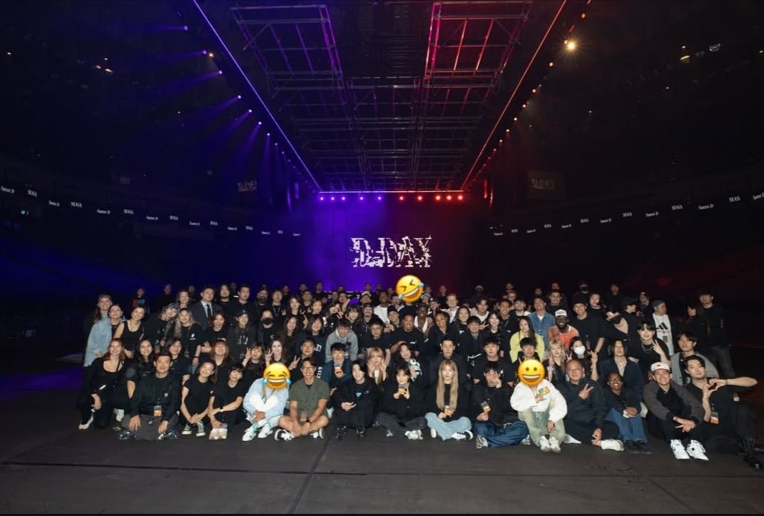 bigdeal0818's tweet photo. new yoongi tour pictures 🥹 https://t.co/v9Tt75E7XN