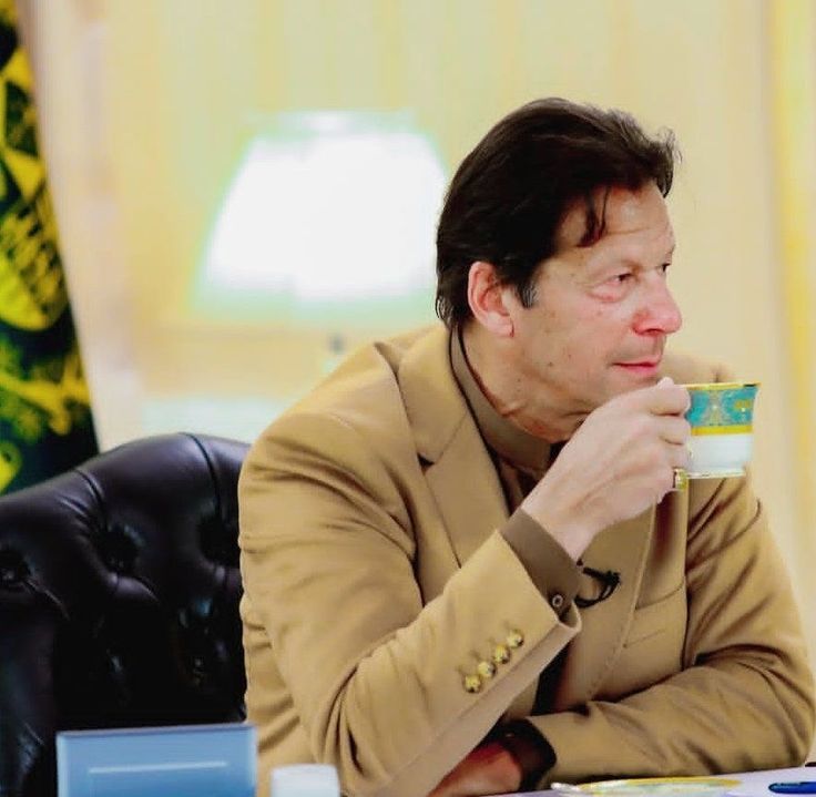 #خان_کو_گرانے_میں_کئی_گر_گئے 
ایمان والے کے ساتھ عجیب کھیل ہوتا ہے: دنیا اسے توڑنے نکلتی ہے اور وہ اور مضبوط ہو جاتا ہے۔ جتنا دباؤ پڑے، اتنا سخت فولاد بنتا ہے۔
<a href="/Legacy_Leavers_/">Team Legacy Leavers</a>