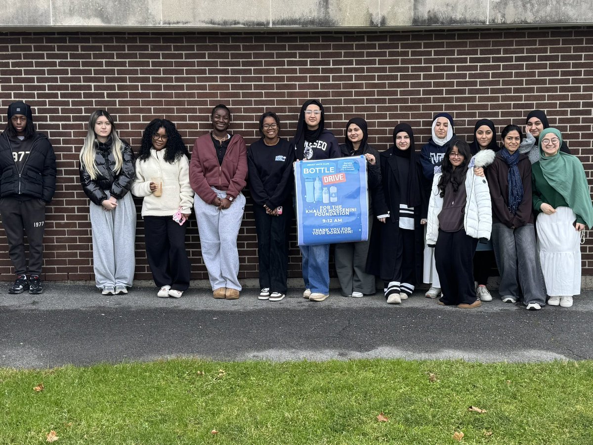 Collins_Classes's tweet image. Thank you to everyone who supported UNICEF Unite’s fundraising efforts and helped raise money for The Khaled Hosseini Foundation, which provides shelter, healthcare, and education for women and children in Afghanistan. Your support means so much to them. 💙 #lpoolunicefunite