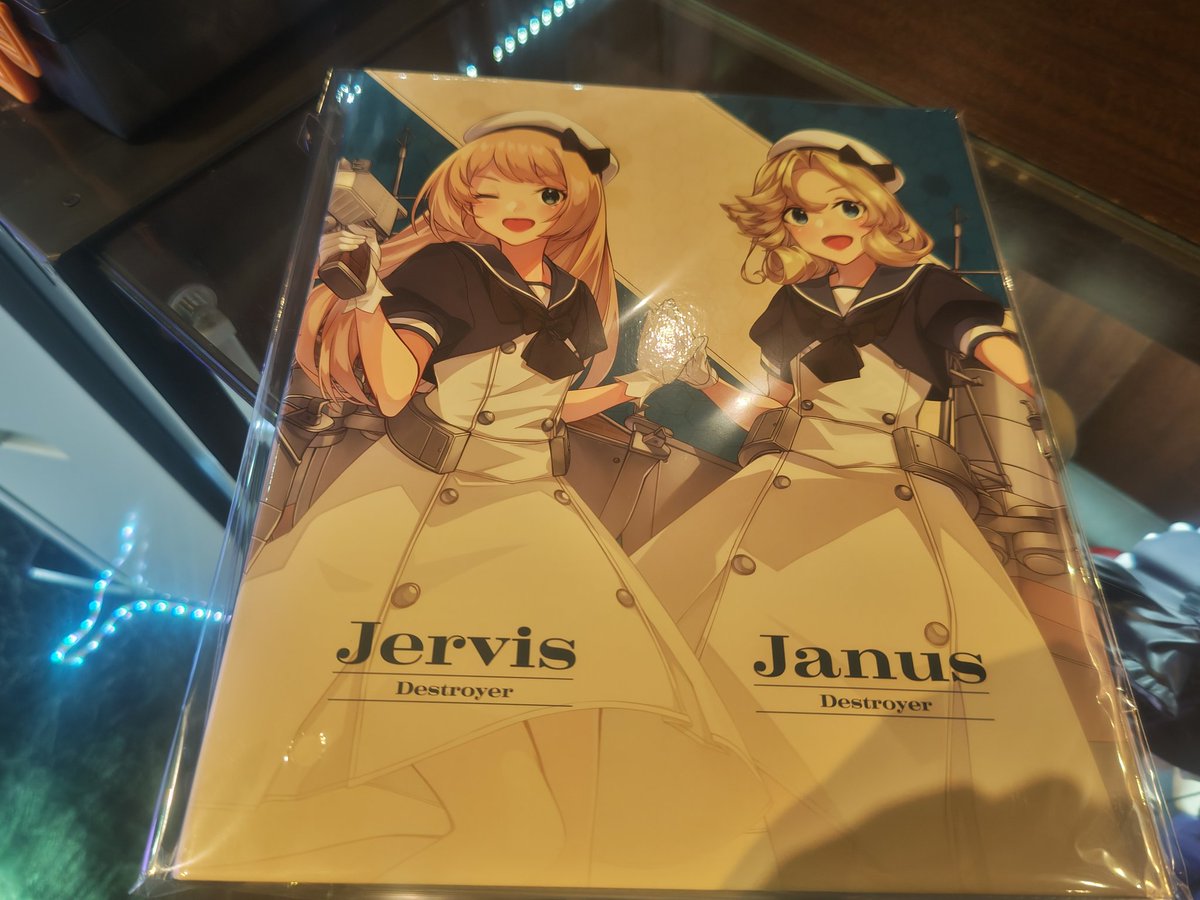 zn15705's tweet image. #艦これアーケード
終了❗

今日も3人ケッコン❗

そして2冊目のバインダーいただきました❗️🎉

これよりラーメン食いに逝く❗️🍜