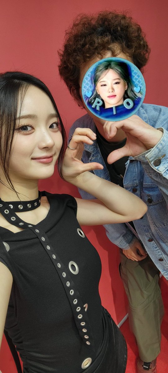 otaota2001's tweet photo. みんなチョー顔小さくて可愛かった🥰また会いに行くでぇー🚙💨
#ICHILLIN #이지 #E_JI https://t.co/1zBPvtHQBZ