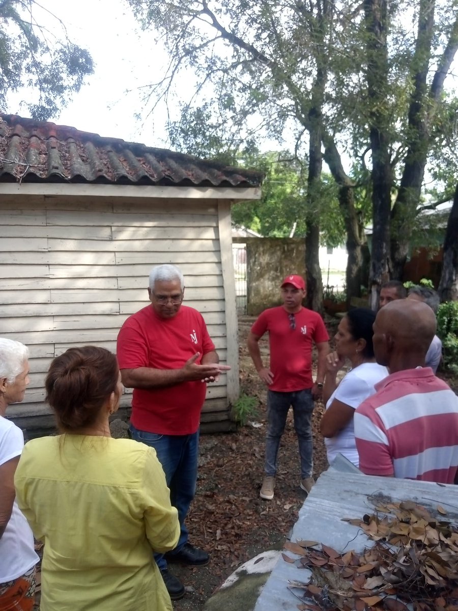 Las unidades de <a href="/MinjusCuba/">Ministerio de Justicia de la República de Cuba✪</a> en #Granma avanzan en la recuperación, con todo el personal comprometido que protegió los bienes de las instalaciones tras el paso del #HuracánMelissa. Evaluamos medidas de mejoramiento progresivo de condiciones de trabajo y prestación de servicios