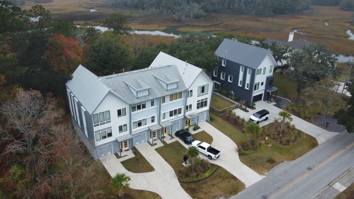 wstribl's tweet photo. First townhome deal I ever did back in 2019. 27 units in Park Circle neighborhood of North Charleston. Bought, developed lots, and sold to a local builder who trusted the area was ready for a modern look. https://t.co/CaZurM1aP8