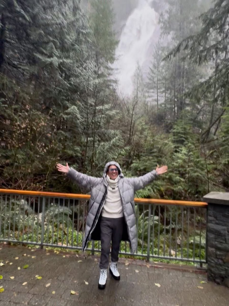 Chrystravelers tweet media