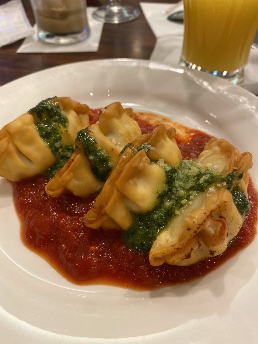 夕方までゴロゴロしちゃったので、その後ジム＆ジョナサン。

昔からふくらはぎだけ凄い😅