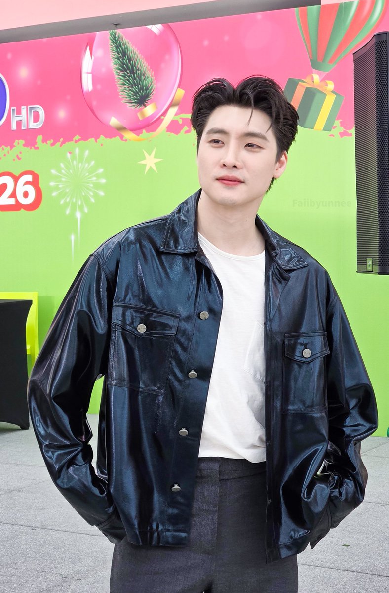 สุดหล่อในย่านบางพลี

#เซ็นปฏิทินช่อง3ปี69D5
#MeanPhiravich
#MeanTro