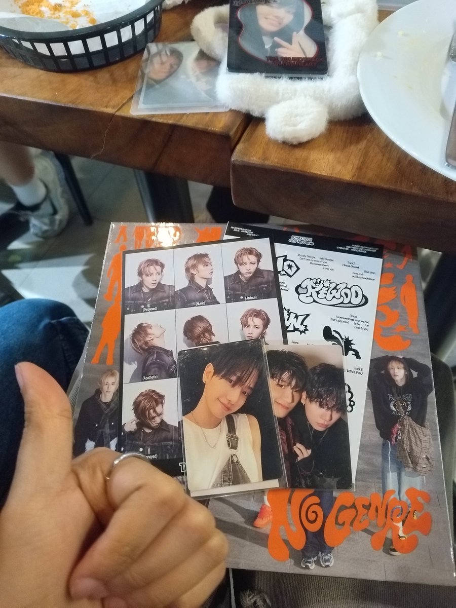 shuu ᓚᘏᗢ tweet media