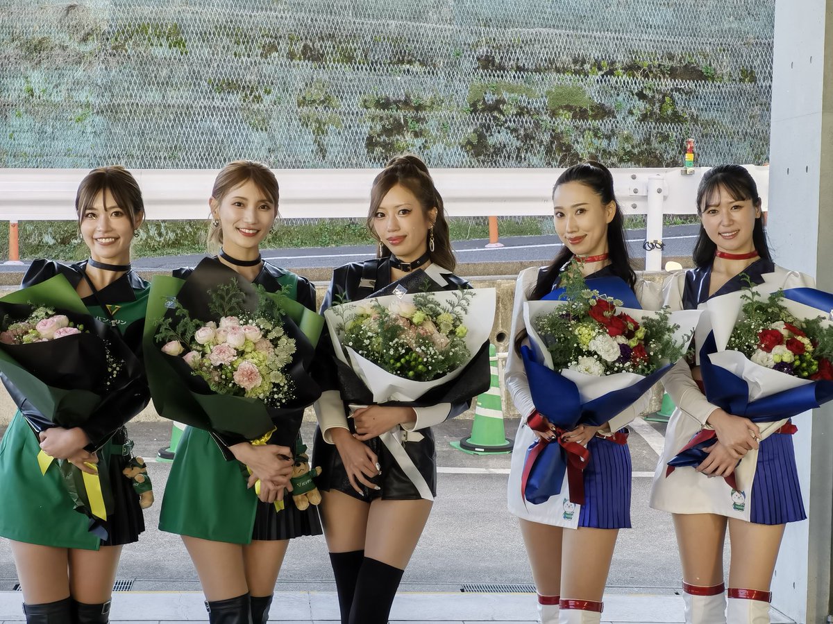 22tuttu's tweet image. VANTELIN TEAM TOM’Sは、
シリーズランキング
1号車 2位、37号車 8位でシーズンを終えました。

トムスS&amp;amp;Dミレルとして、
1年間スーパーフォーミュラを応援することが出来て
とっても楽しかったです☺️🤍

幸せなレースクイーン人生でした！
ありがとうございました！

#SFormula #TOMSRacing