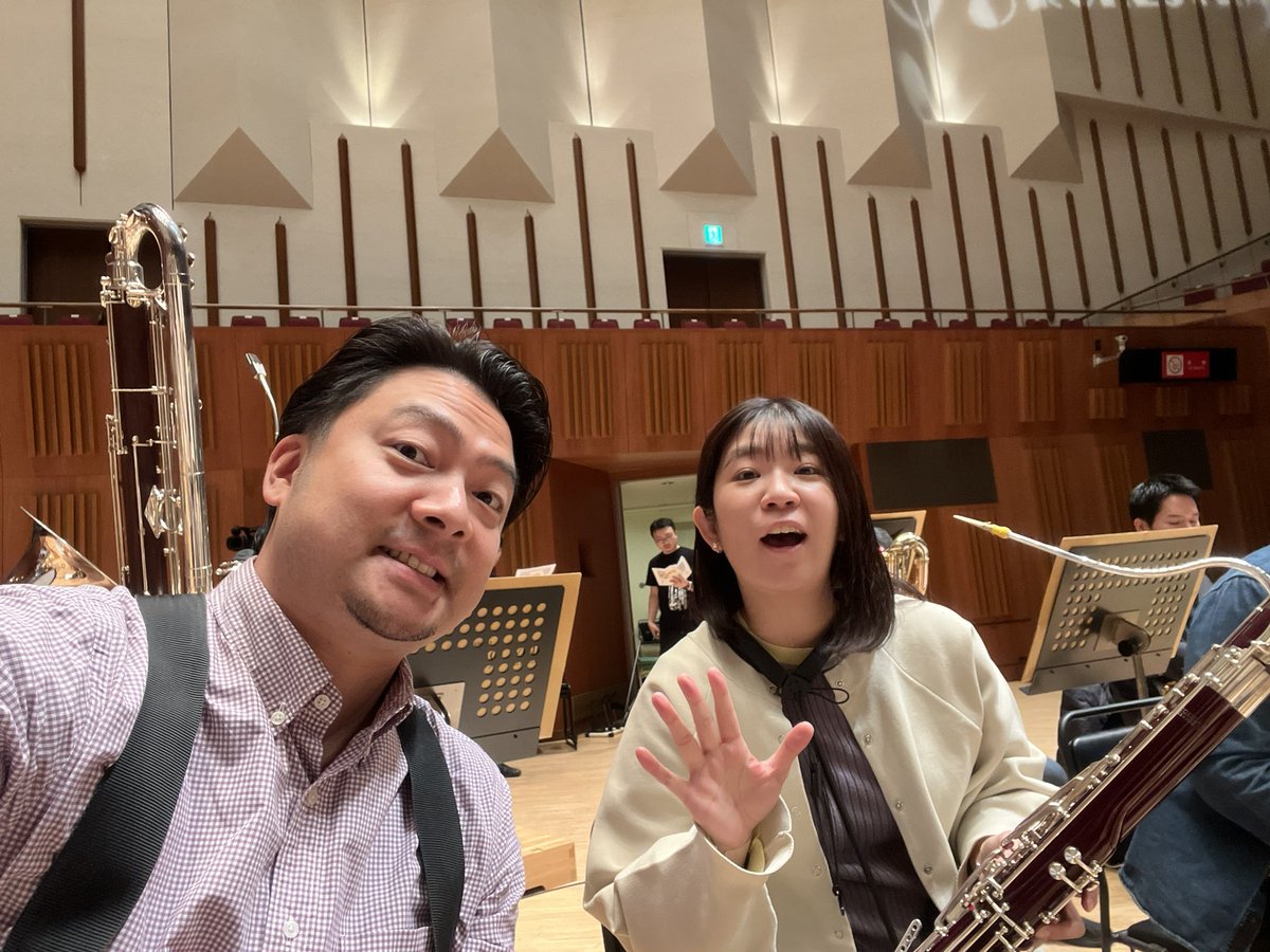 Fukui_fg's tweet photo. 第171回定期演奏会終演しました。
ボストック氏の熱いタクト、そして上品な音楽、とても幸せな時間でした‼️
客席と共有出来ていたらとても嬉しいです。
今日のFgセクションは南齋さん・加藤さんにお越し頂きました😄
みなさんぜひ #TKWO で感想ポストしてくださいね✨

#東京佼成
#芸術音楽 https://t.co/YZGVkyikGf