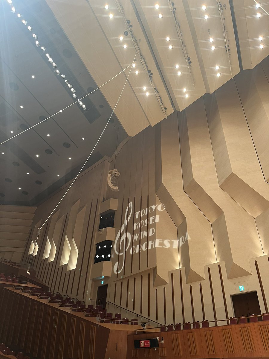 Fukui_fg's tweet photo. 第171回定期演奏会終演しました。
ボストック氏の熱いタクト、そして上品な音楽、とても幸せな時間でした‼️
客席と共有出来ていたらとても嬉しいです。
今日のFgセクションは南齋さん・加藤さんにお越し頂きました😄
みなさんぜひ #TKWO で感想ポストしてくださいね✨

#東京佼成
#芸術音楽 https://t.co/YZGVkyikGf