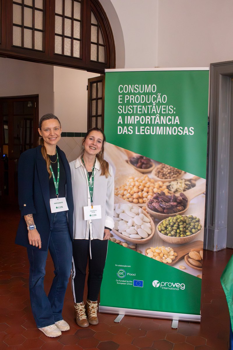 ProVeg_Int's tweet image. Last week, ProVeg Portugal organised an event in Lisbon on sustainable consumption and production, mass catering &amp;amp; the importance of legumes. 94 participants from food companies, higher education &amp;amp; municipal councils attended. Feedback showed the event was a huge success! 🇵🇹