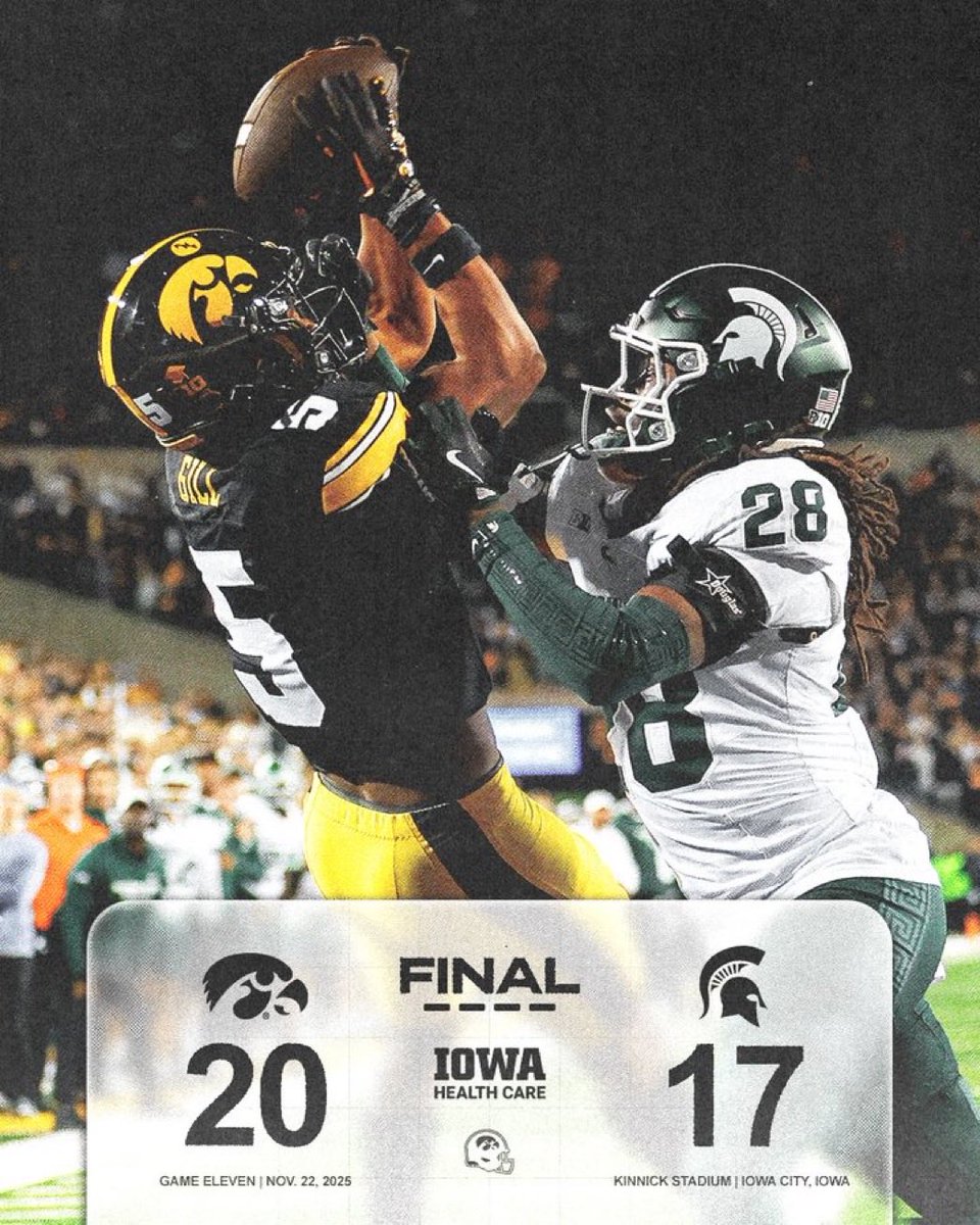 CoachJayNorvell's tweet photo. Thank You to Coach Ferentz @HawkeyeFootball for inviting me back to be the “Honorary Captain”. Speaking to the TEAM made it a memorable weekend for an Old Hawkeye! #Go Hawks https://t.co/tFDe4delsr