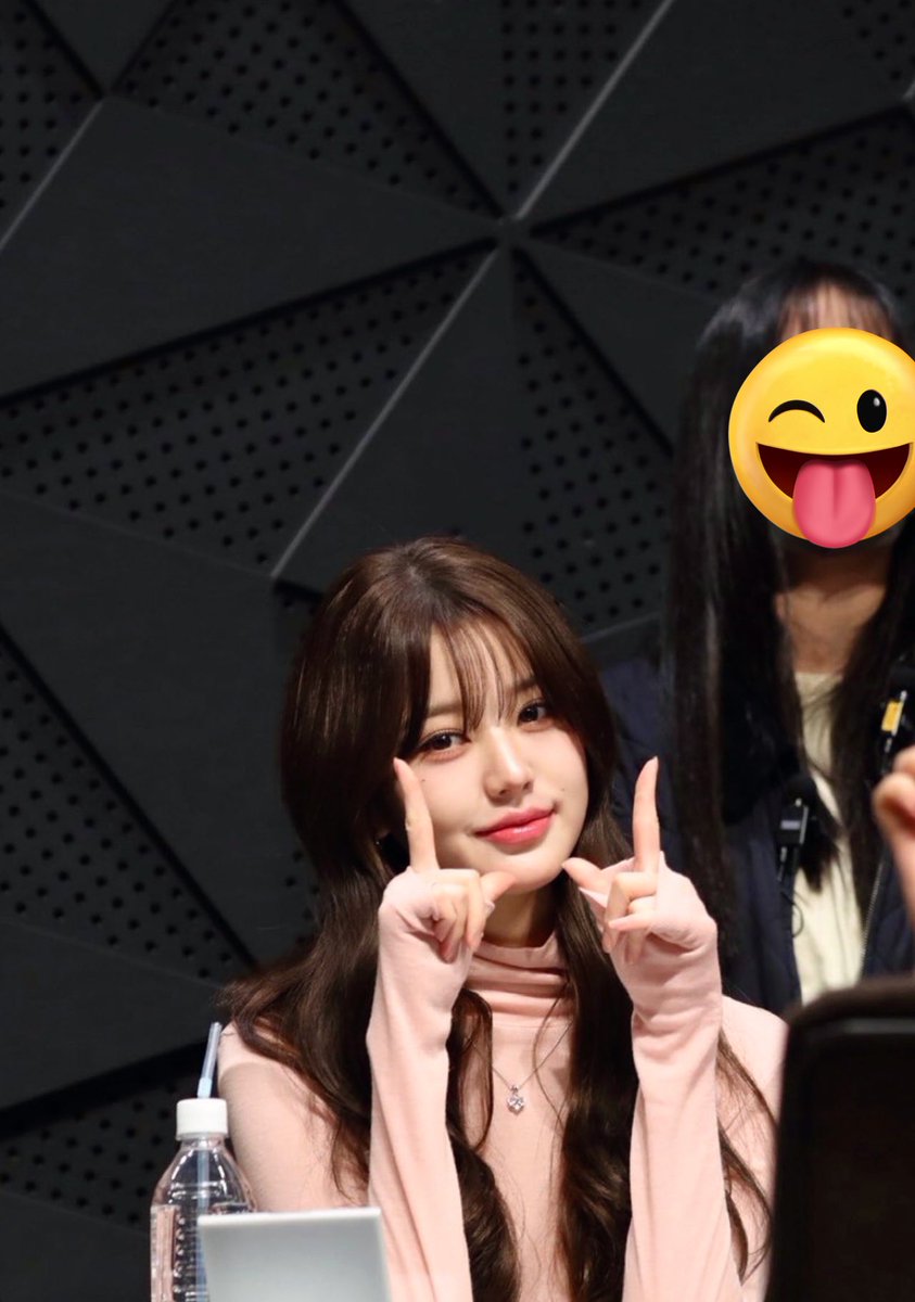 IVE ウォニョン サインボール IVE ファンコン ウォニョン サインボール - メルカリ