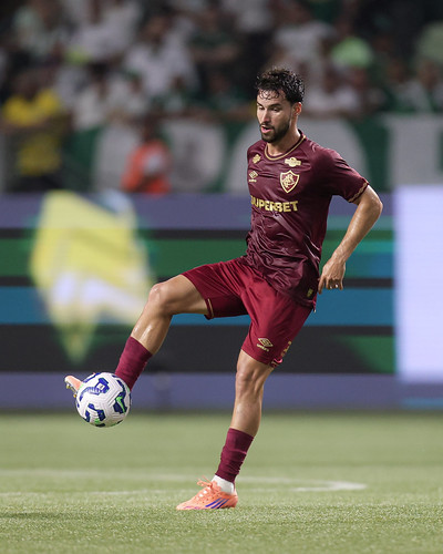 juquiaramos's tweet photo. Martineli só não é mais elogiado hoje em dia porque tem uma galera que não gosta de dar o braço a torcer. 

Mas a temporada que o camisa 8 tá fazendo, beira a perfeição. 
Isso sem contar os recordes que vem quebrando. 

Martineli é o coração do nosso meio campo, e vem jogando o fino tanto ofensivamente quanto defensivamente!