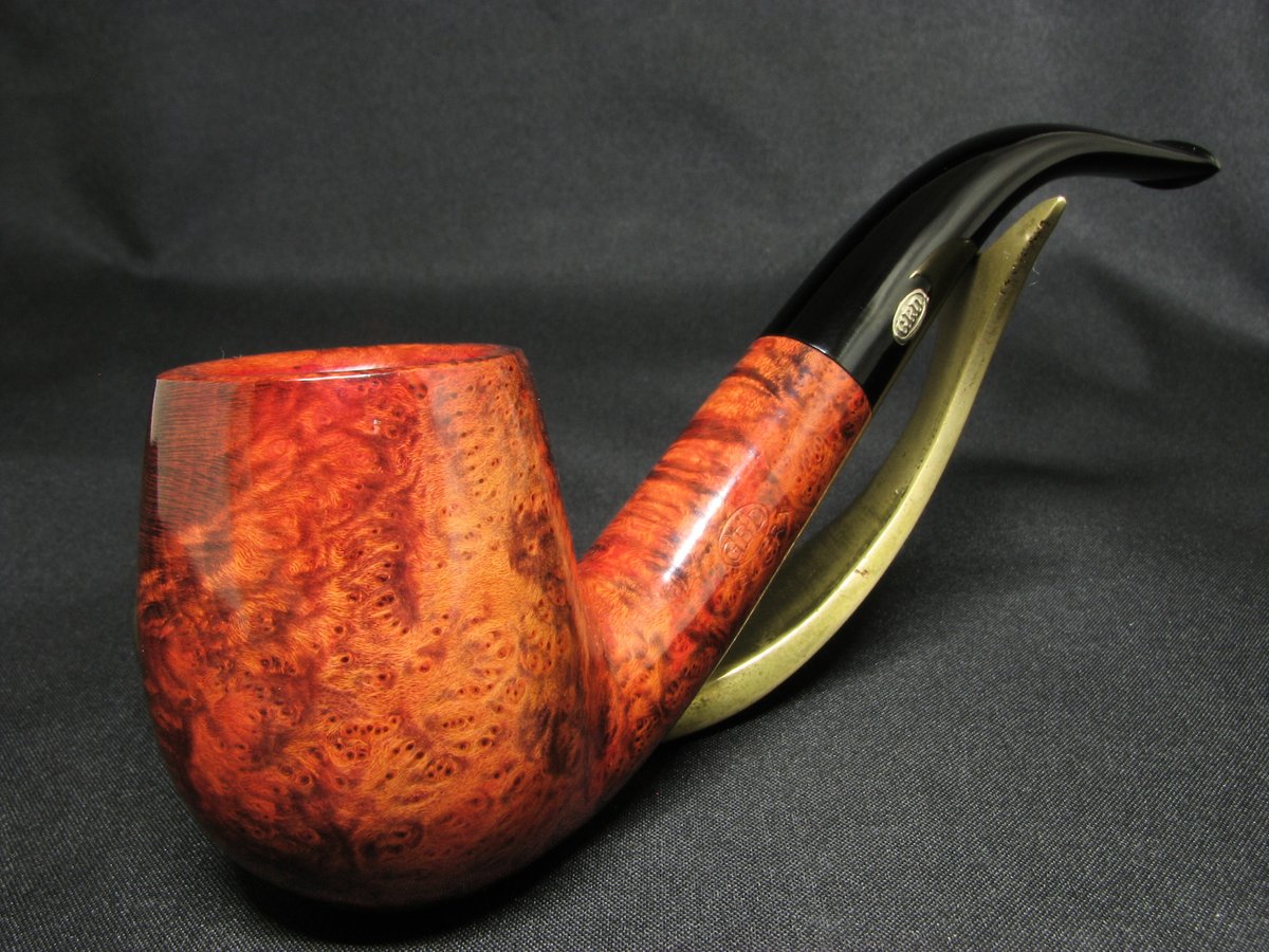 News from Very Keen on Pipes - mailchi.mp/903855d55ecd/n…

Don't miss out on new arrivals on our site!

Rare collectibles and affordable working devices are already lined up in our shop and are eagerly waiting for the opportunity to show themselves to you.

You are always welcome!