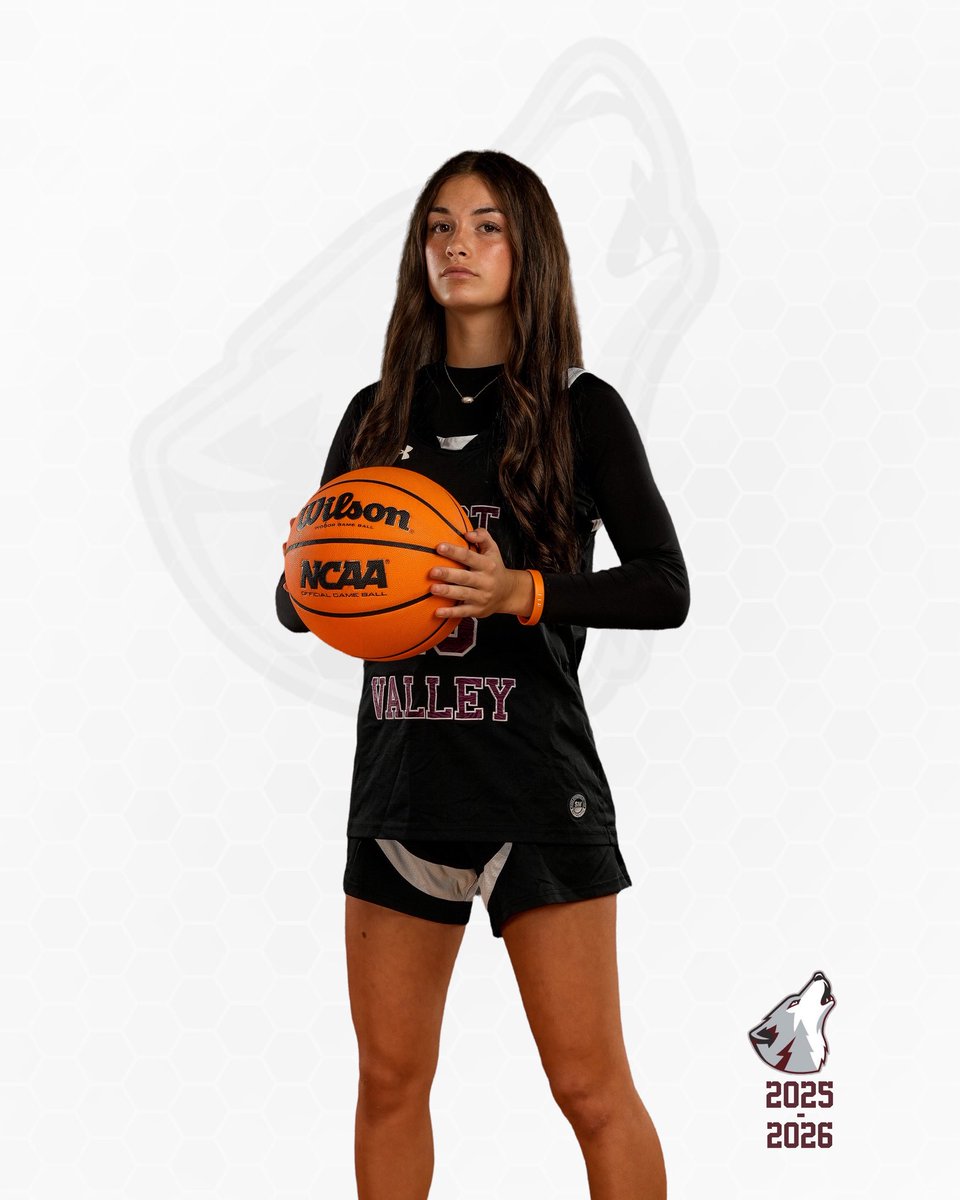 ReeseDavis2030's tweet image. 8th grade = last ride!
#westvalleyladywolves
#runitback
#statechamps