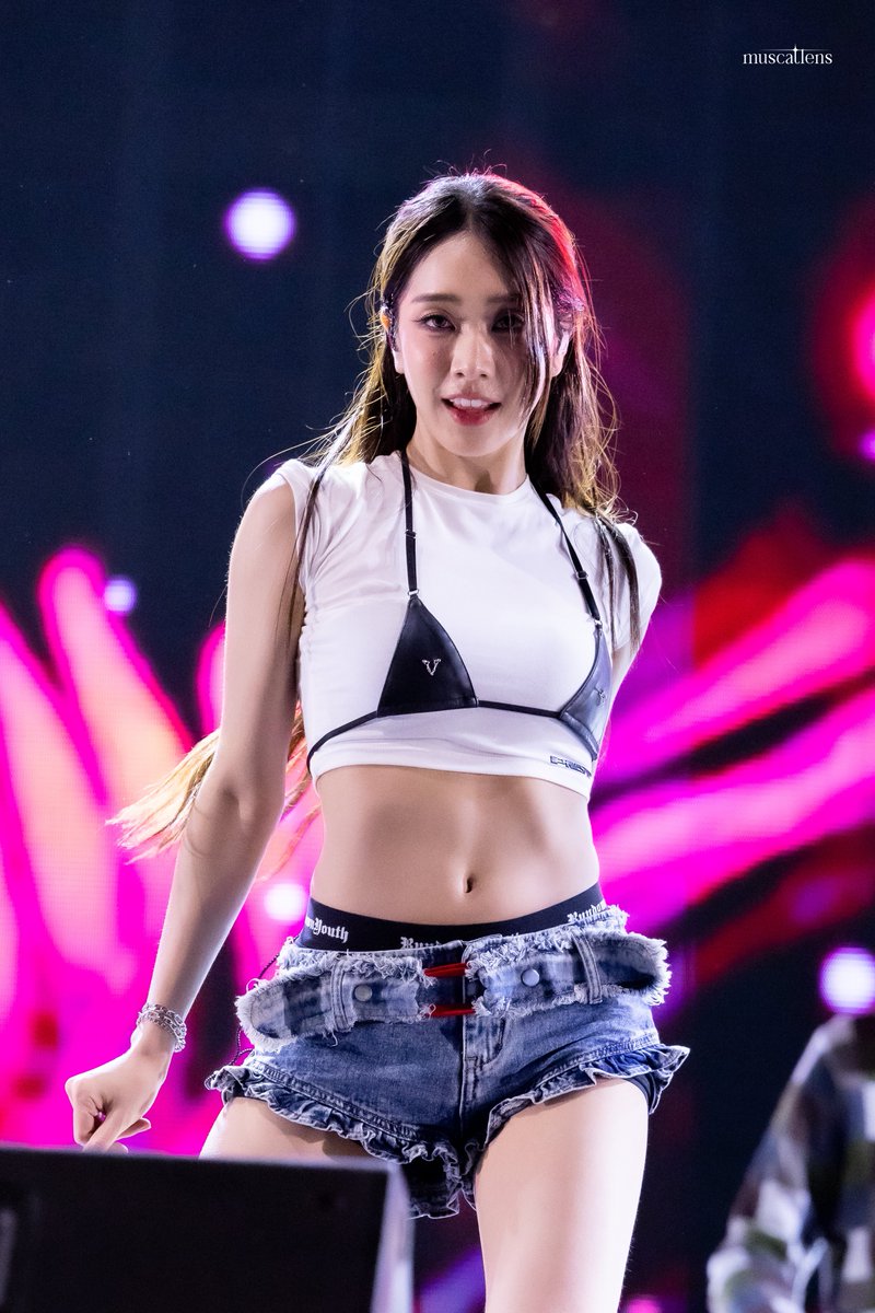 muscatlens's tweet image. สวยมากกกกกกกกกกก 😱🤯

#Mind4EVE 
#TheRhythm5
#TheRhythm5MusicFestival