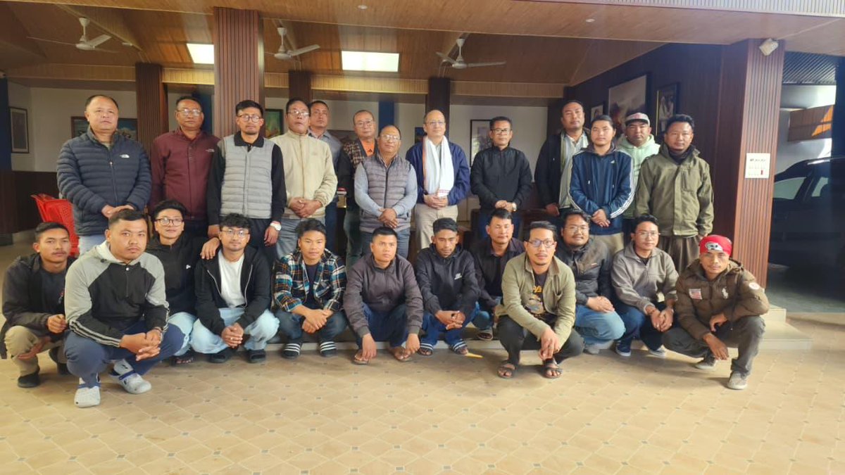 thbasantasingh's tweet image. Interacted with the youth of Thiyam Youth Development Association (TYDA), Thiyam village on various development initiatives and the way forward for the village.
Their enthusiasm and commitment towards progress are truly encouraging.
#thbasantakumar #NambolAC