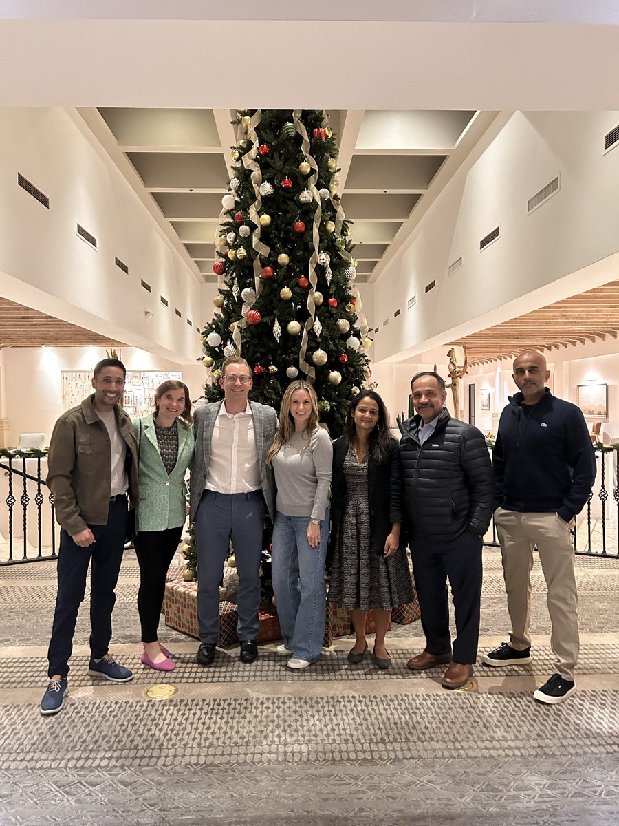 drshieldsmd's tweet image. Another fantastic #MaTOS meeting - full of exciting discussions, making new collaborations, and creating special memories with friends in #thoracic #oncology at @RitzCarlton @DoveMountain in beautiful #MaranaAZ #MaTOSLung25 

Thank you to the organizers, chairs @LuisRaezMD…