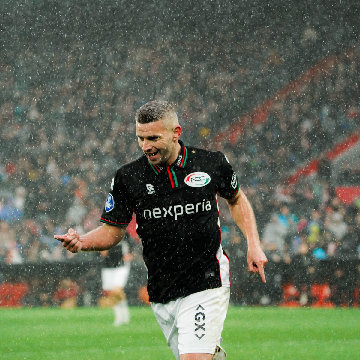 Zelf de bal onderschept, zelf keurig afgewerkt. 👏

#FEYNEC 0-1