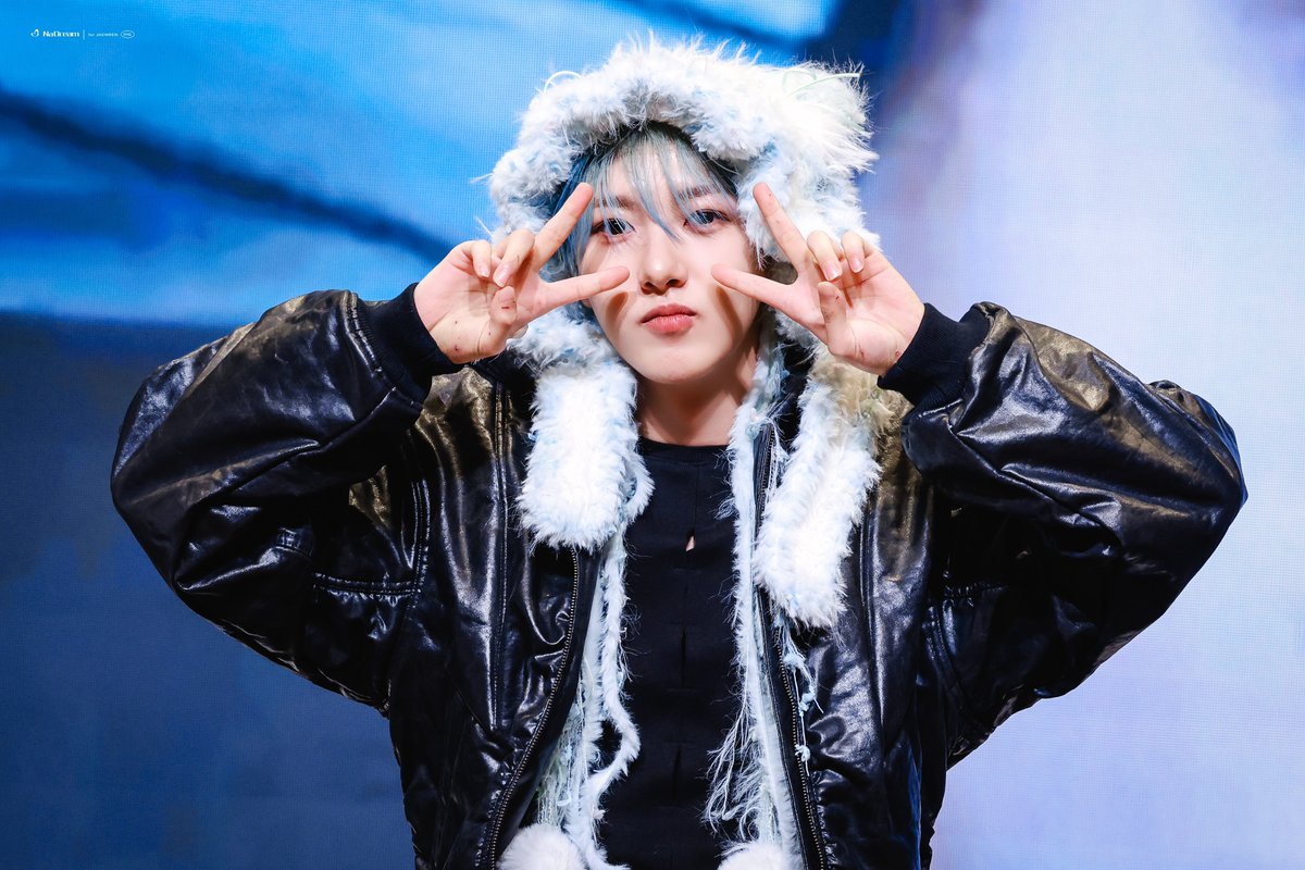 NaDream_427's tweet image. 251123 k4 fansign

#런쥔 
#RENJUN 
#NCT #NCTDREAM